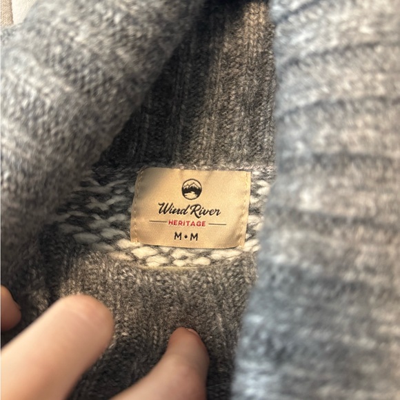 Gray cozy Patterned Turtleneck Sweater - Picture 4 of 4